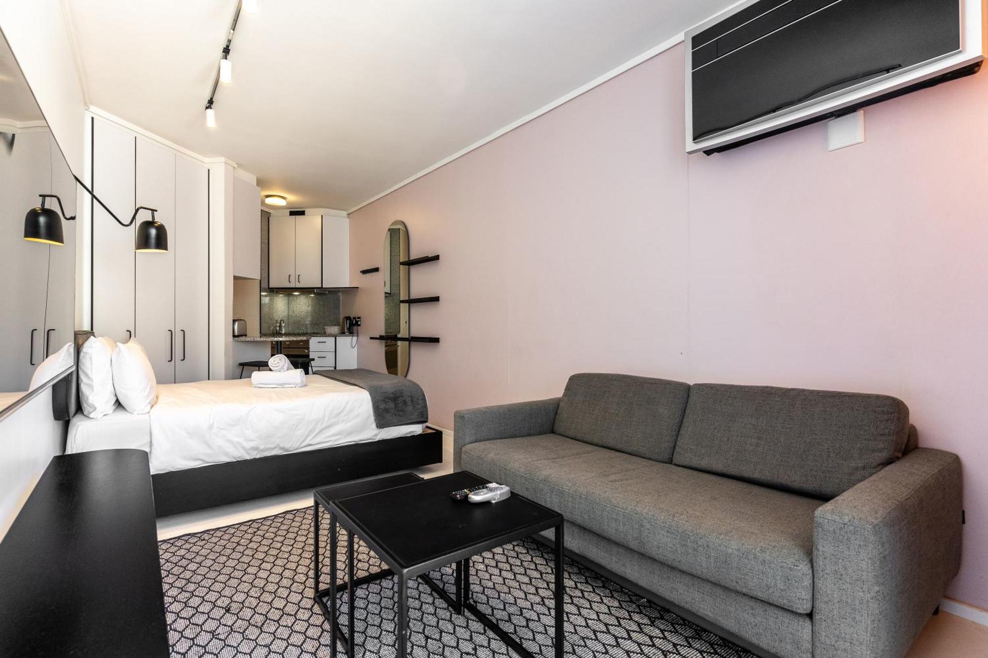 Flamingo 704 - Sea Point Aprt Apartment *