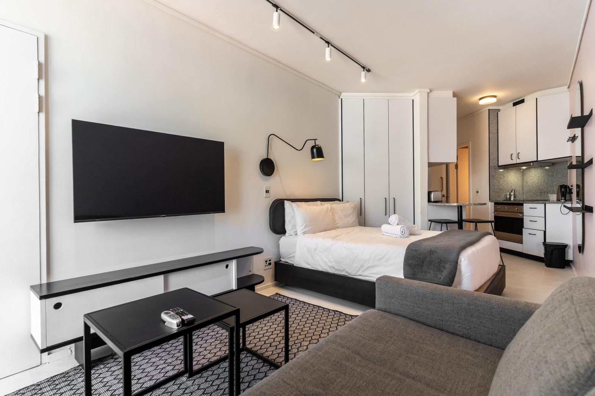 Apartment Flamingo 704 - Sea Point Aprt Cape Town